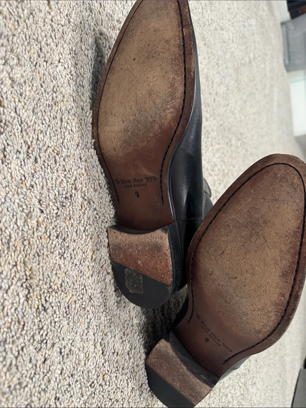 To Boot sleek black